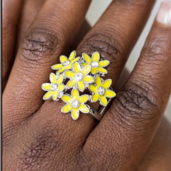 3/$20 Paparazzi Ring - Blooming Bouquets In Yellow